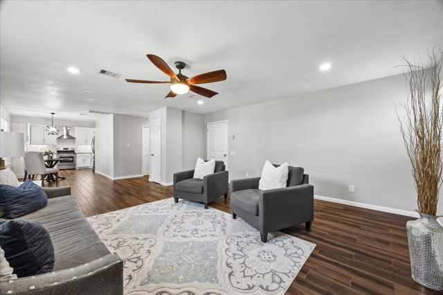 2509 Julie Street, Pearland, TX 77581