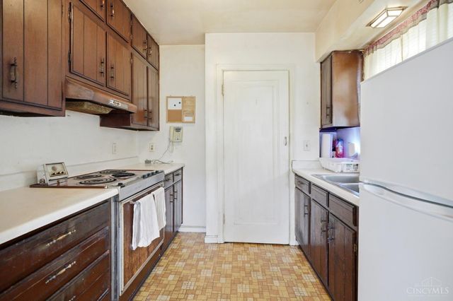 5251 Relluk Drive, Green Twp, OH 45238