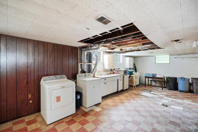 5251 Relluk Drive, Green Twp, OH 45238