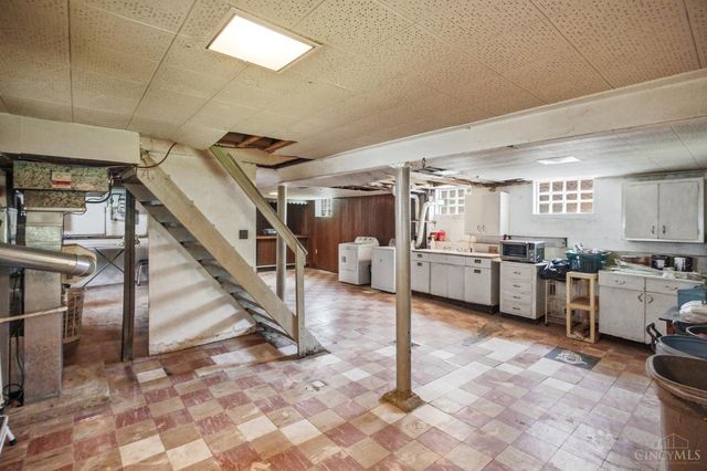 5251 Relluk Drive, Green Twp, OH 45238