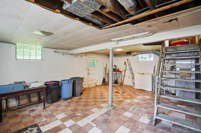 5251 Relluk Drive, Green Twp, OH 45238