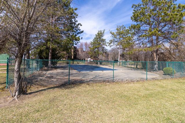 9700 Portland Avenue S 128, Bloomington, MN 55420