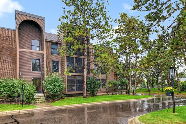 9700 Portland Avenue S 128, Bloomington, MN 55420