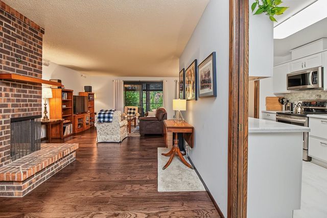 9700 Portland Avenue S 128, Bloomington, MN 55420