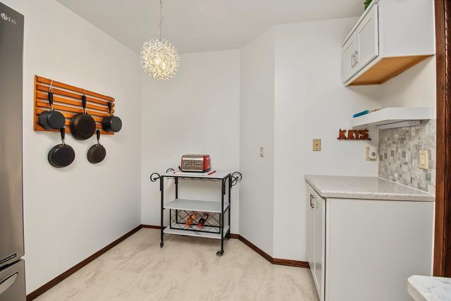 9700 Portland Avenue S 128, Bloomington, MN 55420