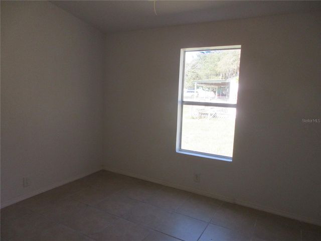 18601 SE 24TH LANE, Ocklawaha, FL 32179