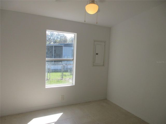 18601 SE 24TH LANE, Ocklawaha, FL 32179