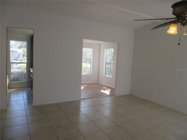 18601 SE 24TH LANE, Ocklawaha, FL 32179