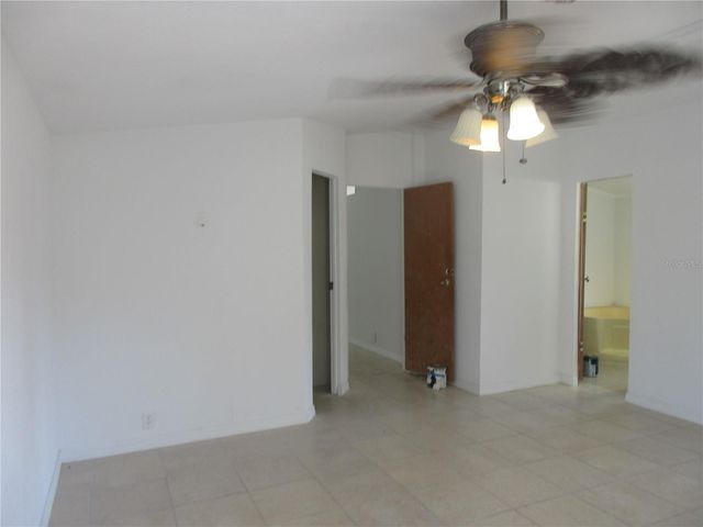 18601 SE 24TH LANE, Ocklawaha, FL 32179