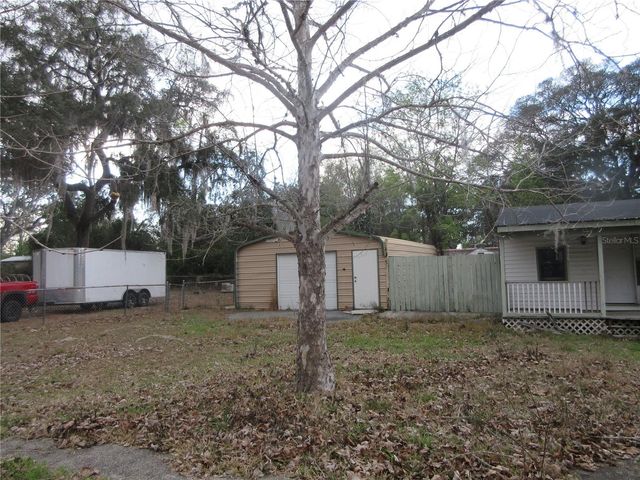 18601 SE 24TH LANE, Ocklawaha, FL 32179