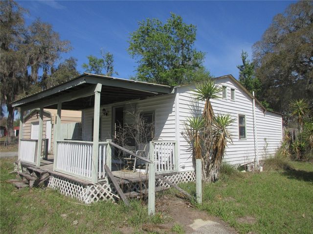 18601 SE 24TH LANE, Ocklawaha, FL 32179