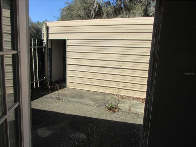 18601 SE 24TH LANE, Ocklawaha, FL 32179
