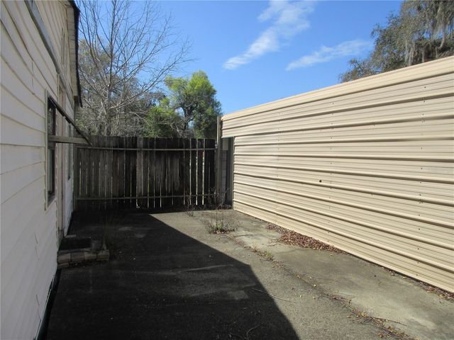 18601 SE 24TH LANE, Ocklawaha, FL 32179