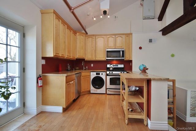 88 Broadway PH1, Ossining, NY 10562