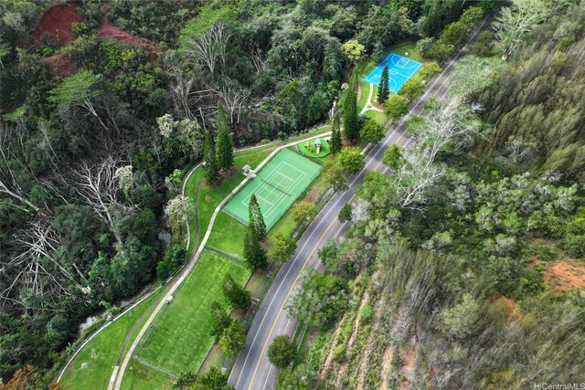 95-948 Wikao Street E304, Honolulu, HI 96789