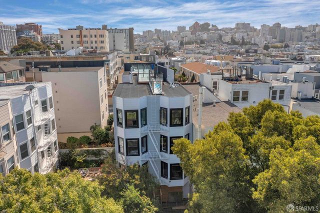 1234 Francisco Street 6, San Francisco, CA 94109