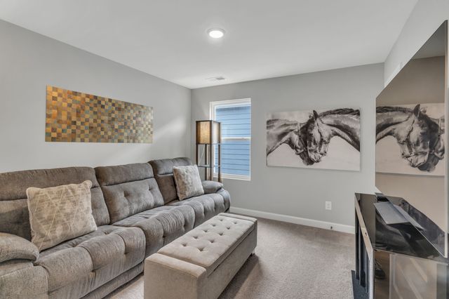 227 Champaign PVT Drive, Hendersonville, TN 37075