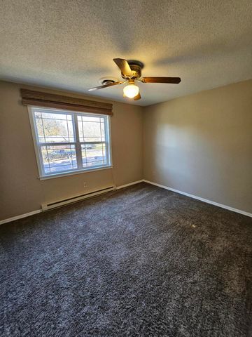 1105 N 14th Street, Monett, MO 65708