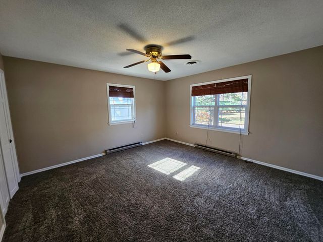 1105 N 14th Street, Monett, MO 65708