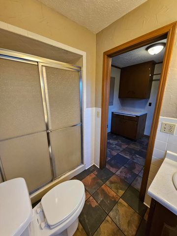 1105 N 14th Street, Monett, MO 65708