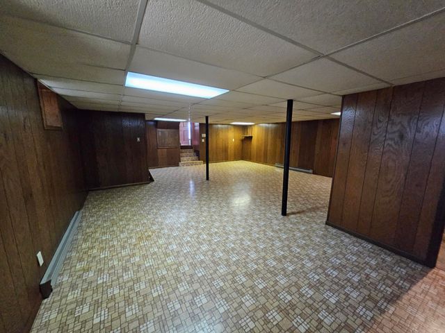 1105 N 14th Street, Monett, MO 65708