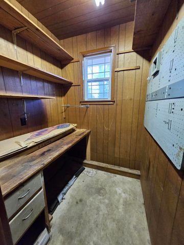 1105 N 14th Street, Monett, MO 65708