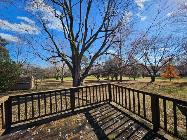 1105 N 14th Street, Monett, MO 65708