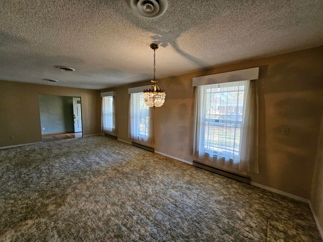 1105 N 14th Street, Monett, MO 65708