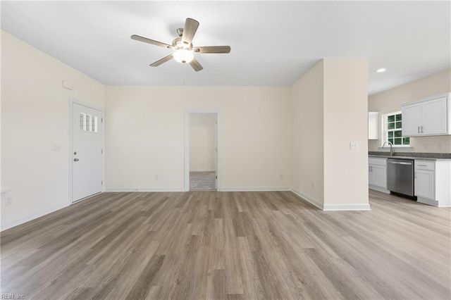 615 Meadstown RD, Elizabeth City, NC 27909