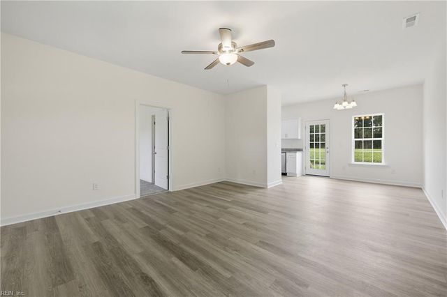615 Meadstown RD, Elizabeth City, NC 27909