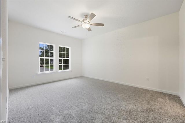 615 Meadstown RD, Elizabeth City, NC 27909