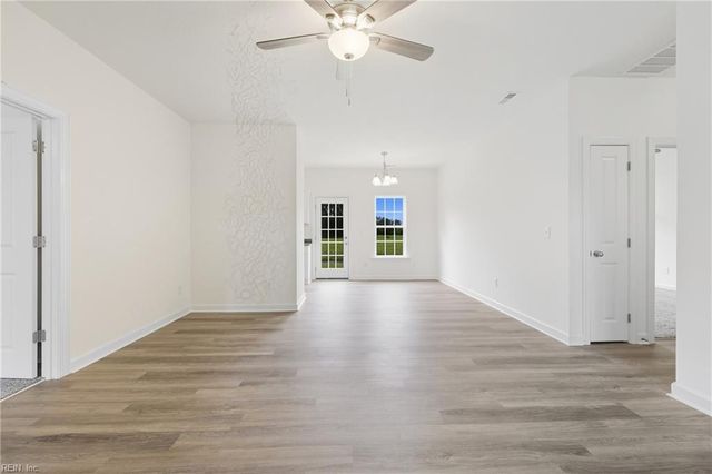 615 Meadstown RD, Elizabeth City, NC 27909