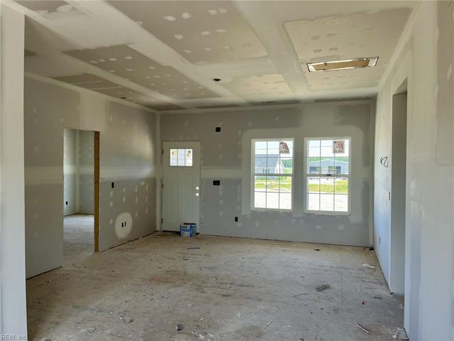 615 Meadstown RD, Elizabeth City, NC 27909