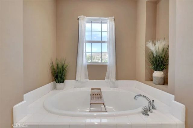 4330 Altivo Lane, Corona, CA 92883