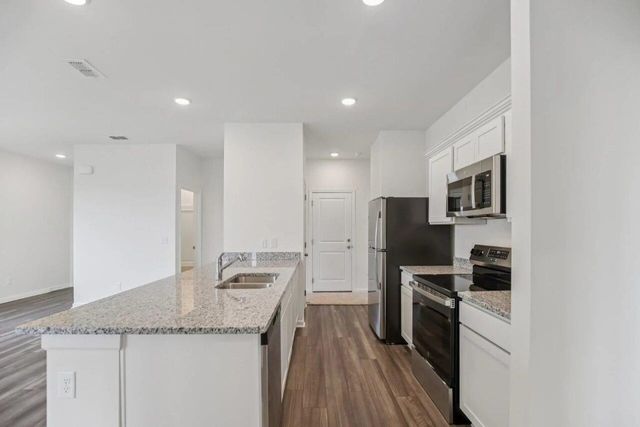 3135 Diamond View Lane, Angleton, TX 77515