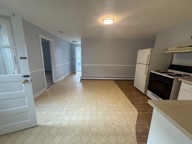 102 Central St 1, Waltham, MA 02453