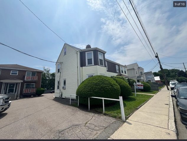 102 Central St 1, Waltham, MA 02453