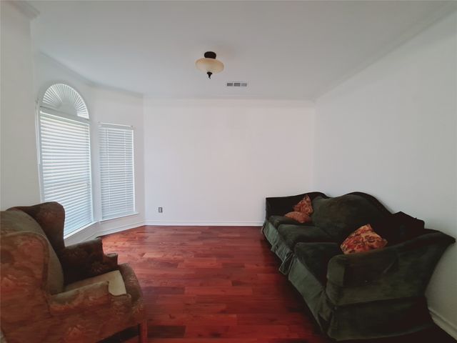 1534 Chapman Drive, Lancaster, TX 75134