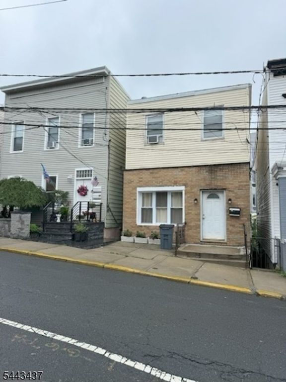 6212 Polk St, West New York Town, NJ 07093 — exterior