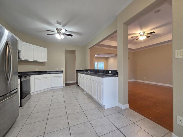 1944 Hillcroft, Prairie View, TX 77445