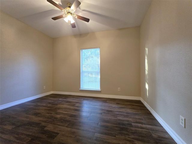 1944 Hillcroft, Prairie View, TX 77445