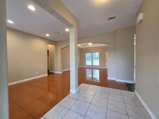 1944 Hillcroft, Prairie View, TX 77445