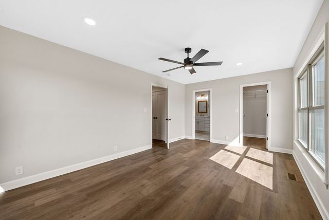 1345 Shallow Lake Circle, Hopkinsville, KY 42240