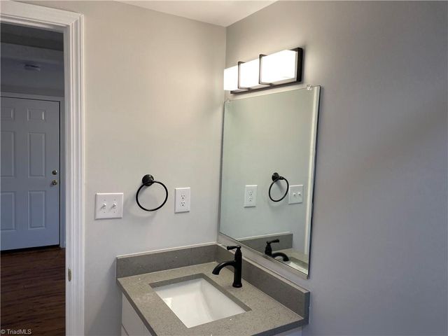 2813 Otter Creek Trail, Burlington, NC 27217