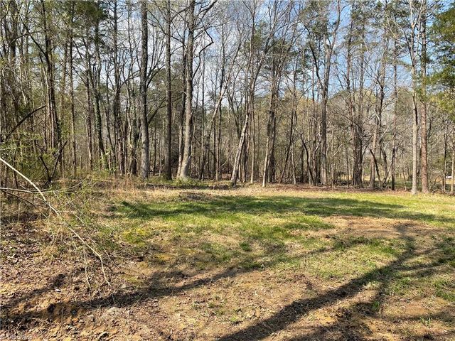 2813 Otter Creek Trail, Burlington, NC 27217