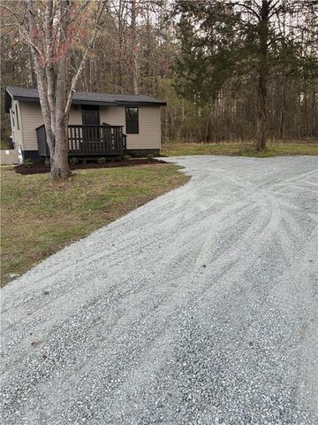 2813 Otter Creek Trail, Burlington, NC 27217