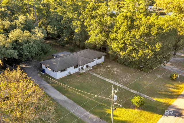 7423 Fairmont Drive, Foley, AL 36535