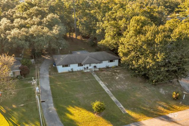 7423 Fairmont Drive, Foley, AL 36535