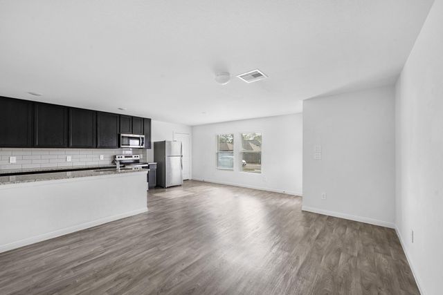 12998 Sorrento Bay Drive, Willis, TX 77318