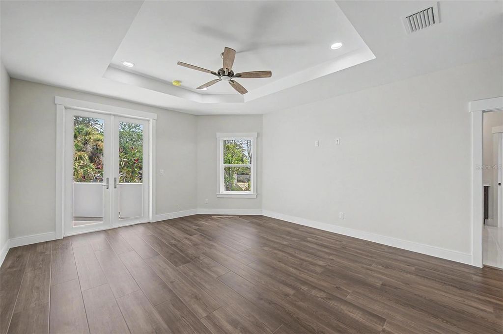 Image 27 of property listing at 110 S ARRAWANA AVENUE 2, Tampa, FL 33609